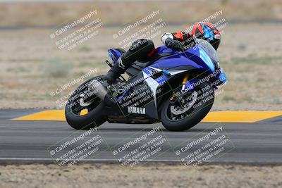 media/Jan-14-2023-SoCal Trackdays (Sat) [[497694156f]]/Turn 4 Set 2 (1030am)/